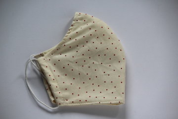 mondmasker wit met rode stippen