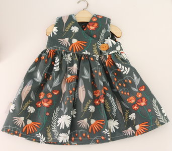 kleed groen met grote bloemen