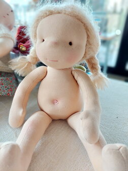 PoppenREEKS 2. Odette of Flavie / WOENSDAGEN 11/2-11/3-1/4