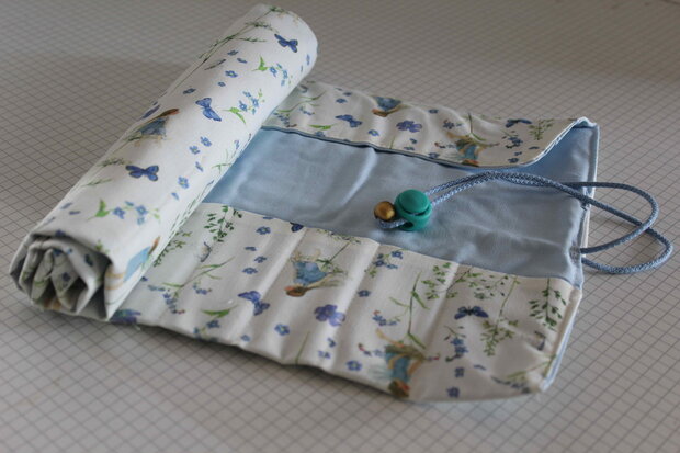 potloodrol bloemenkinderen blauw